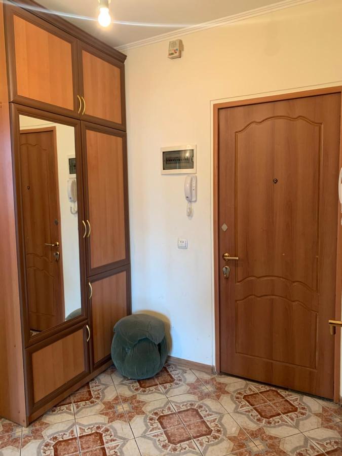 Cozy Apartment Near Republic Square エレバン エクステリア 写真